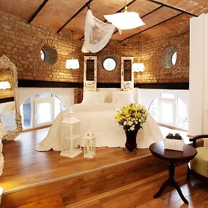https://the-white-swan-suites-beyoglu.istanbul-turkeyhotels.com